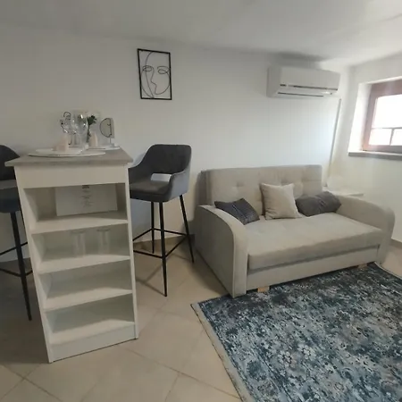 Piqueno Vendeghaz Apartament Celldömölk