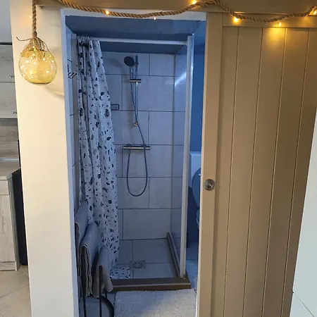 Piqueno Vendeghaz Apartament