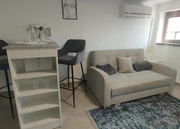 Piqueno Vendeghaz Apartment Celldomolk